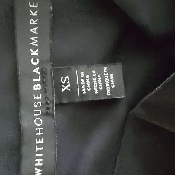 WHITE HOUSE BLACK MARKET EMBROIDERED FLORAL BLACK OFF WHITE JERSEY HALTER TOP XS - Picture 5 of 15